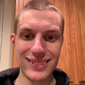 Meet your Posher, Maxwell